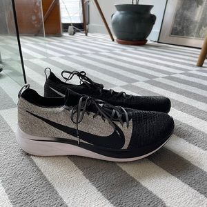 Nike flyknit zoom